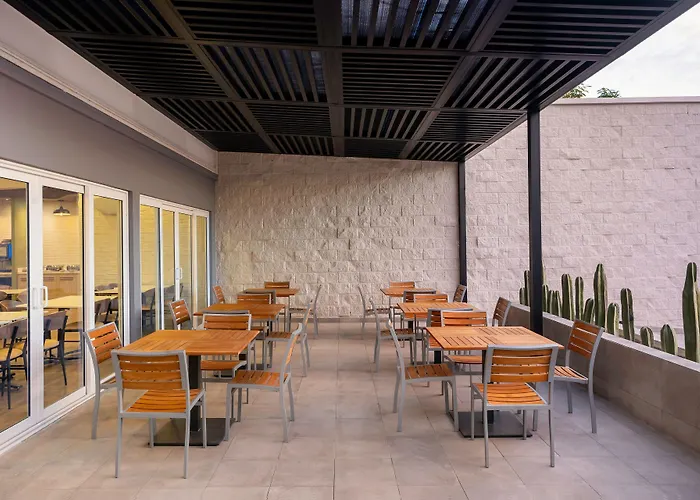 Hotel Fairfield By Marriott Cabos Cabo San Lucas