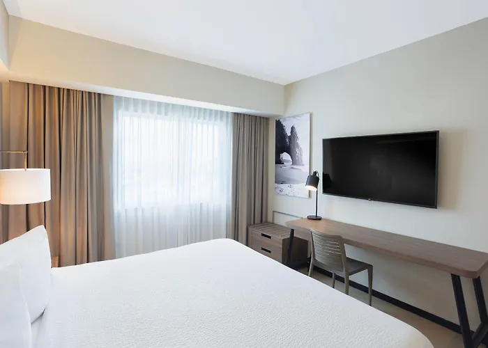 Hotel Fairfield By Marriott Cabos